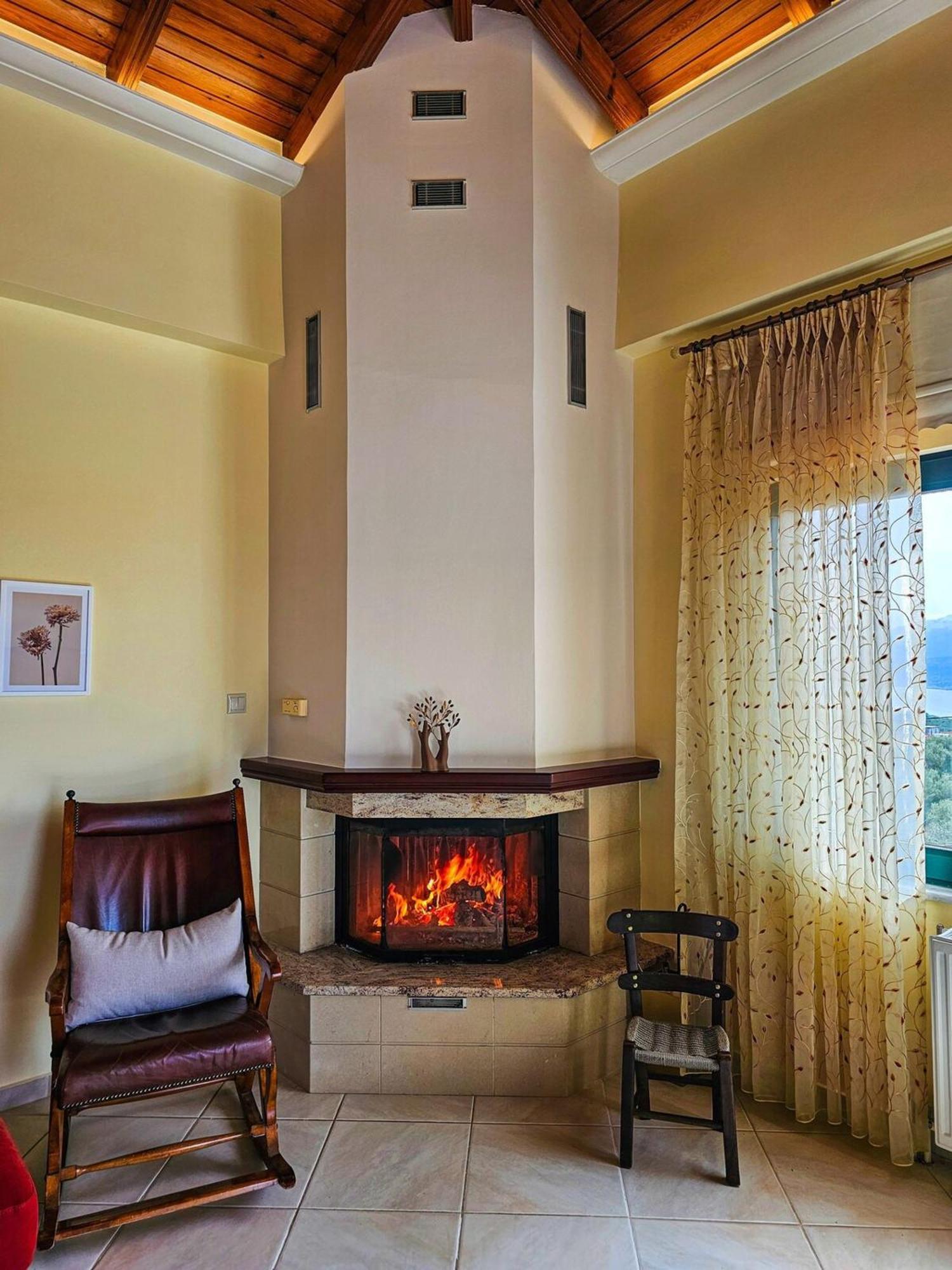 Villa Aitheras With Sea Views And Garden Sternai ภายนอก รูปภาพ